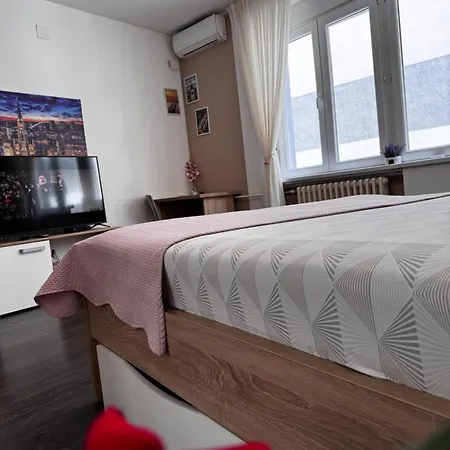 Post A-1 Gæstehus Novi Sad